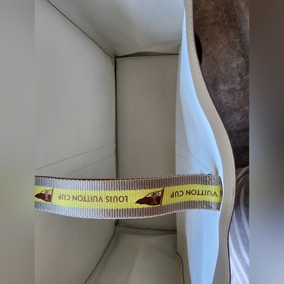 Louis Vuitton Cup Gray Tote with Yellow Strap (2 Piece) - Authencity Cert Incl. - Picture 12 of 16